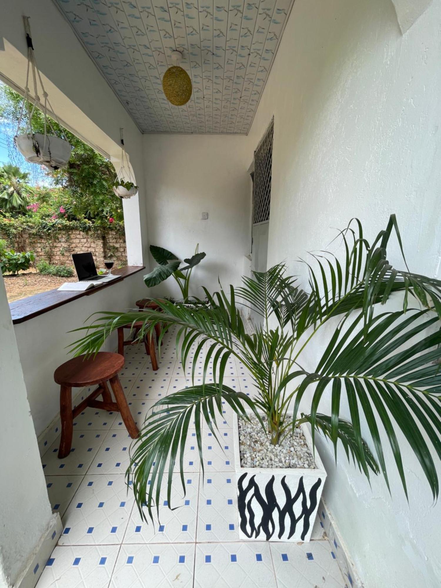 Savita House Diani Magutu Buitenkant foto