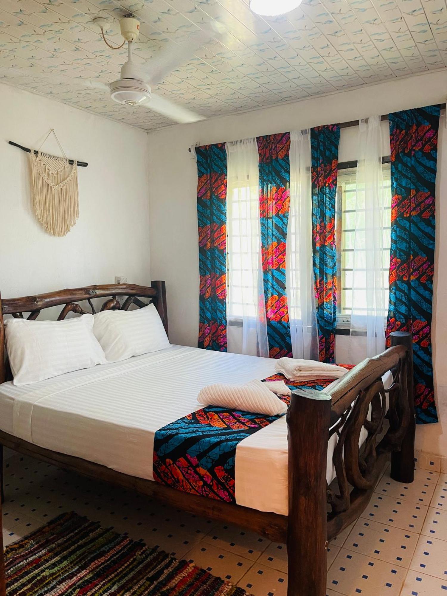 Savita House Diani Magutu Buitenkant foto
